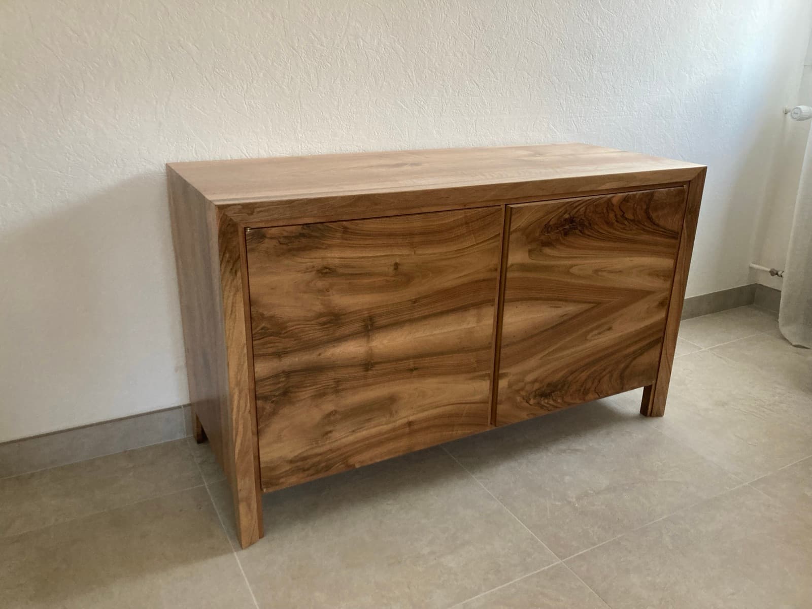 Console bois brut et verre